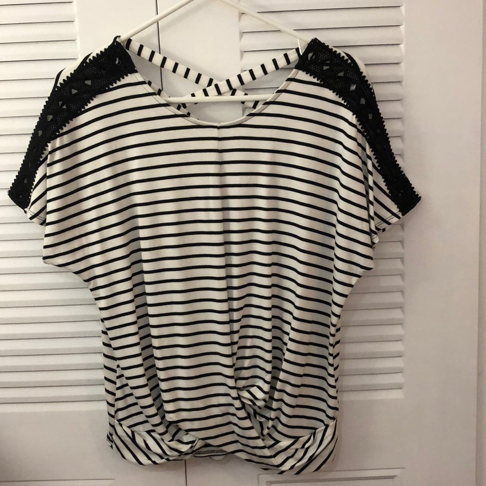 Junior Casual Top NWOT